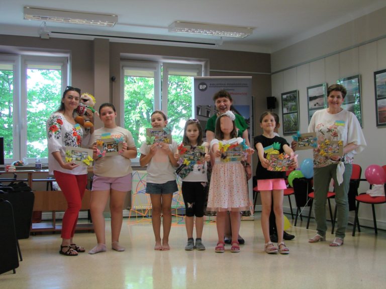 Dzieci z Ukrainy ślą “Pozdrowienia z Radomia”