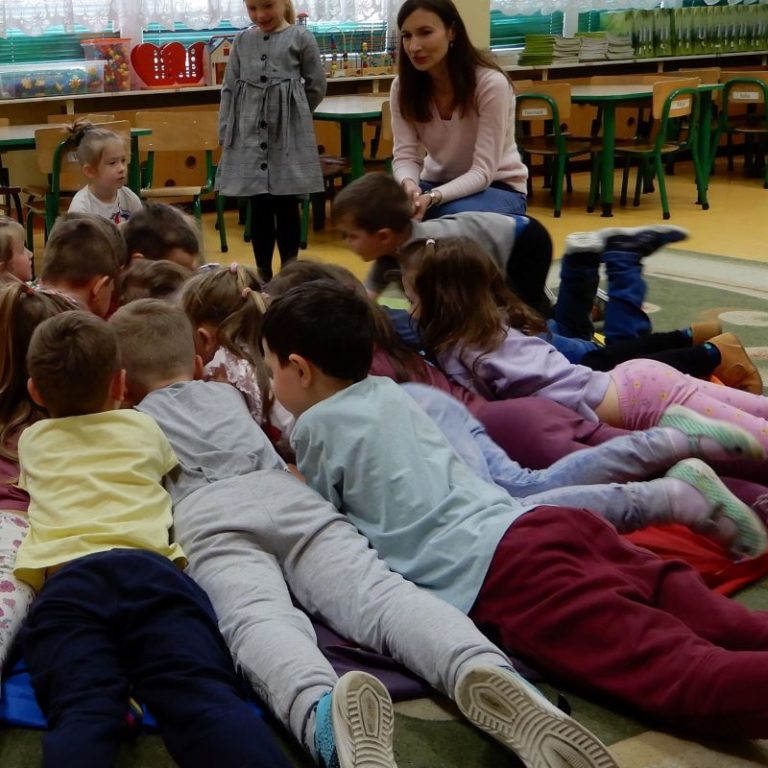 Zajęcia czytelnicze w Przedszkolu Publicznym Nr 8 w Radomiu