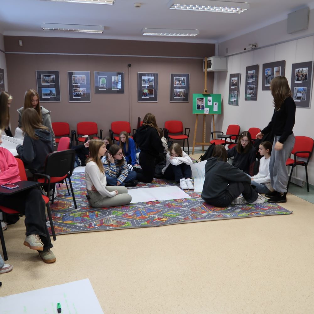 “Stylowa Zemsta” uczniów Zespołu Szkół Skórzano- Odzieżowych, Stylizacji i Usług- Szkoła Mody w Radomiu.