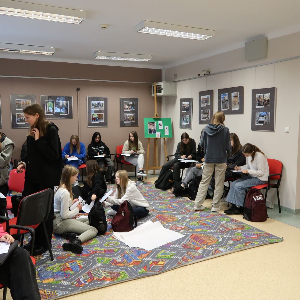 “Stylowa Zemsta” uczniów Zespołu Szkół Skórzano- Odzieżowych, Stylizacji i Usług- Szkoła Mody w Radomiu.