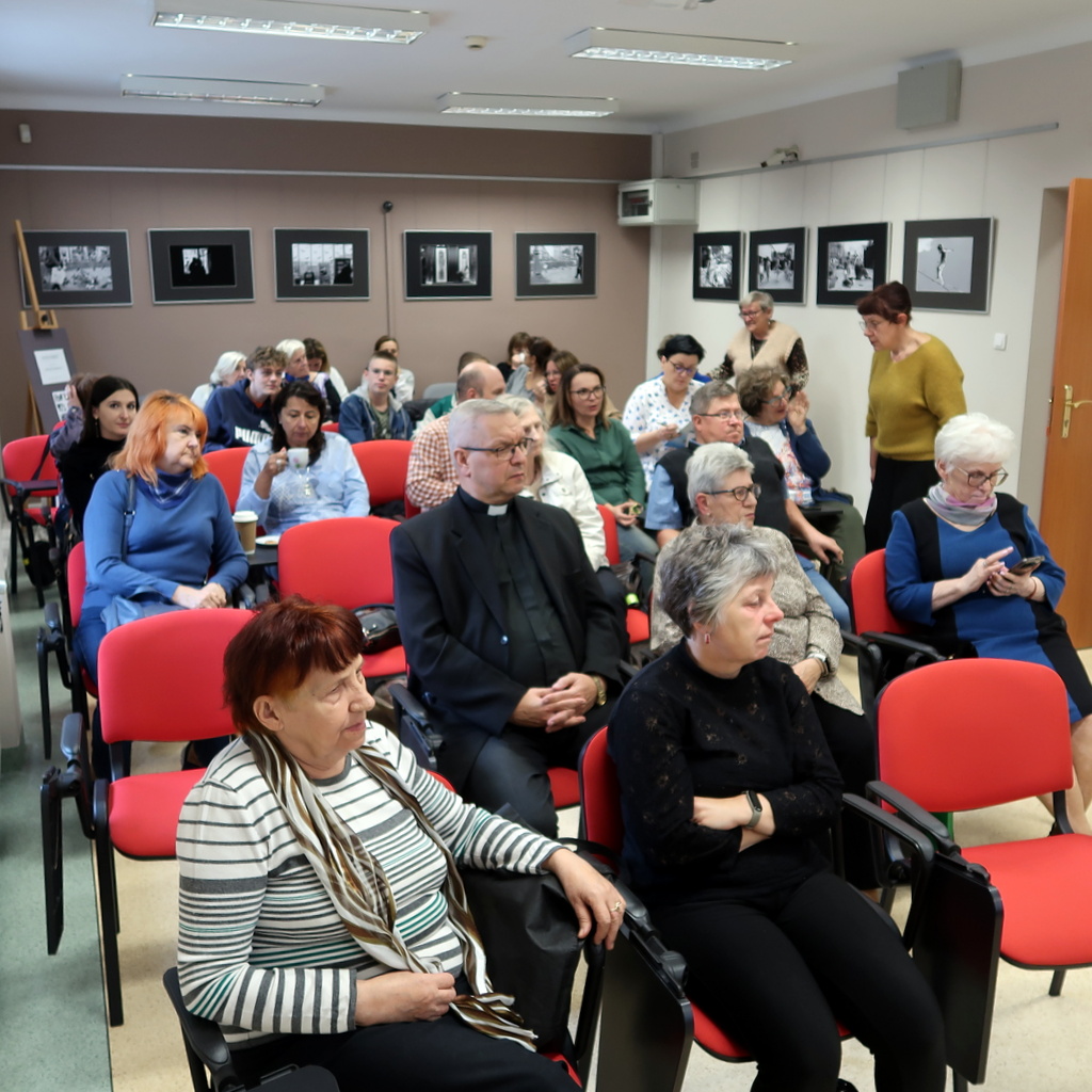 piatkowski-4 Zebrani goście spotkania z Sebastianem Piątkowskim