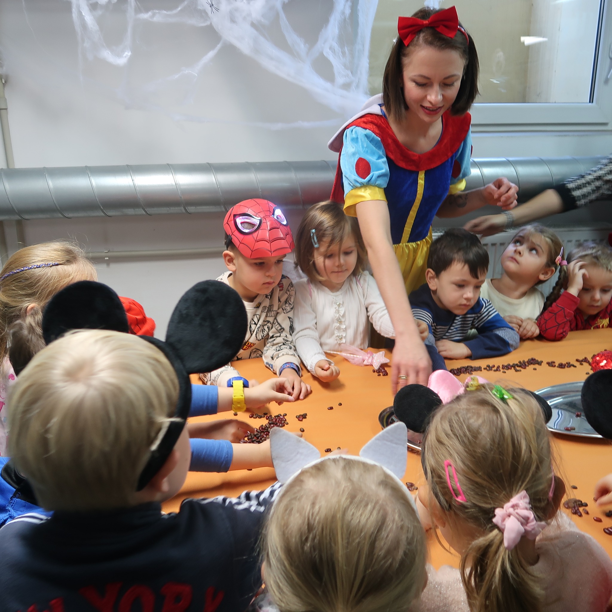 postaci-z-bajek-4 Dzień Postaci z Bajek