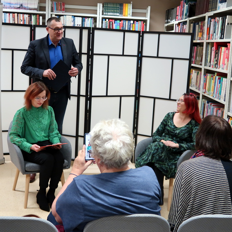 Spotkanie-autorskie-z-Magdaleną-Walą