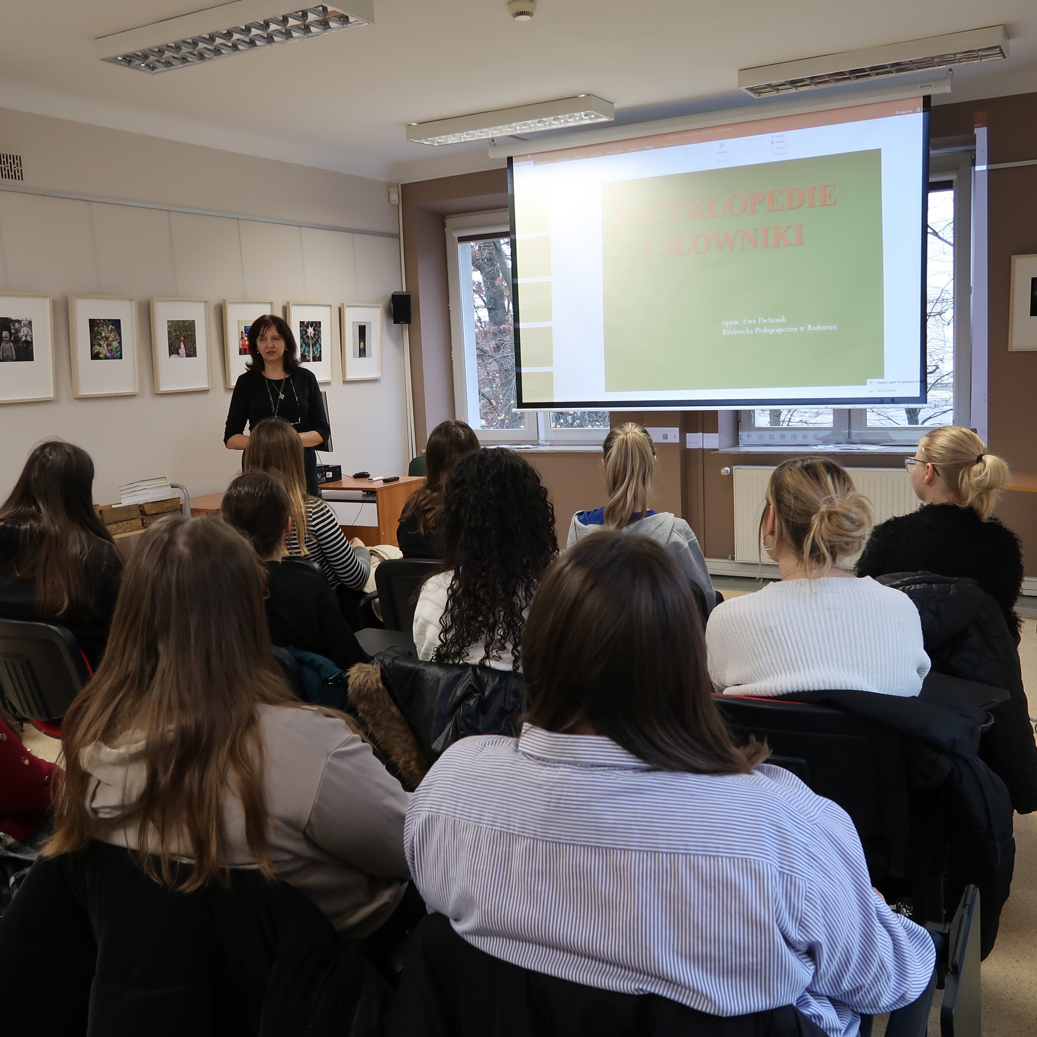 Studenci Pedagogiki Przedszkolnej i Wczesnoszkolnej Uniwersytetu Radomskiego