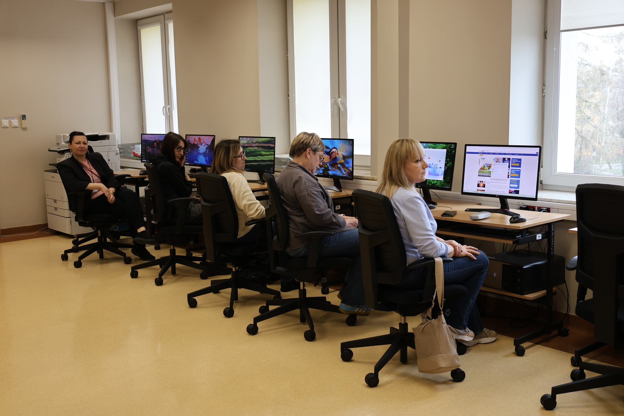 Szkolenie członków Sieci Współpracy i Samokształcenia Nauczycieli Bibliotekarzy z Canvy