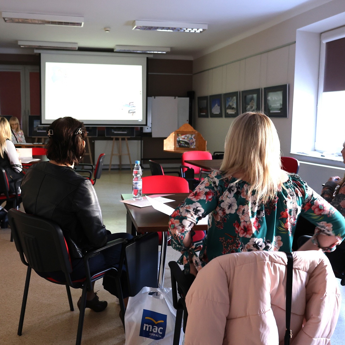 "Od obrazka do tekstu" - konferencja