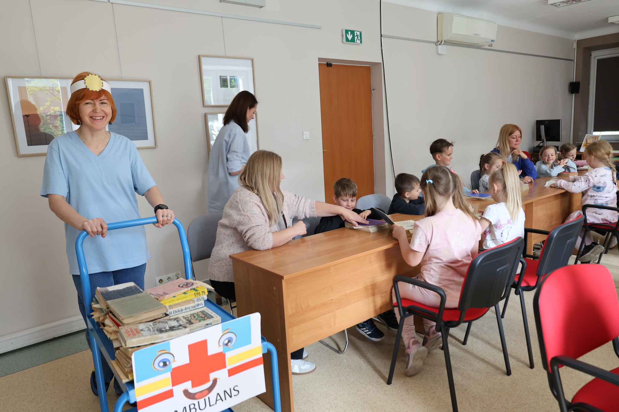 Biblioteczny SOR dla książek - zajęcia w ramach obchodów Tygodnia Bibliotek 2025