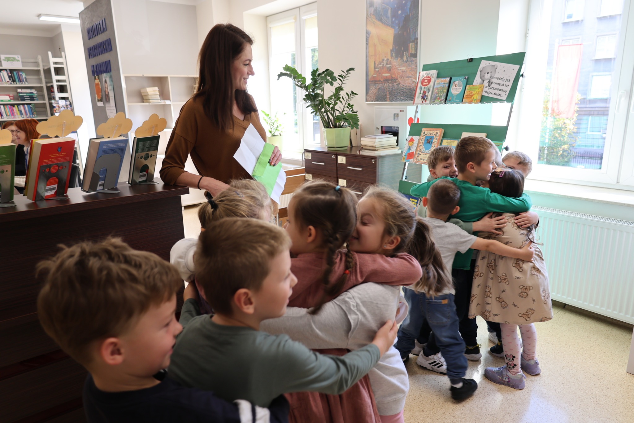 Kalejdoskop tygodnia - zajęcia pt. "Kolorowy potwór"