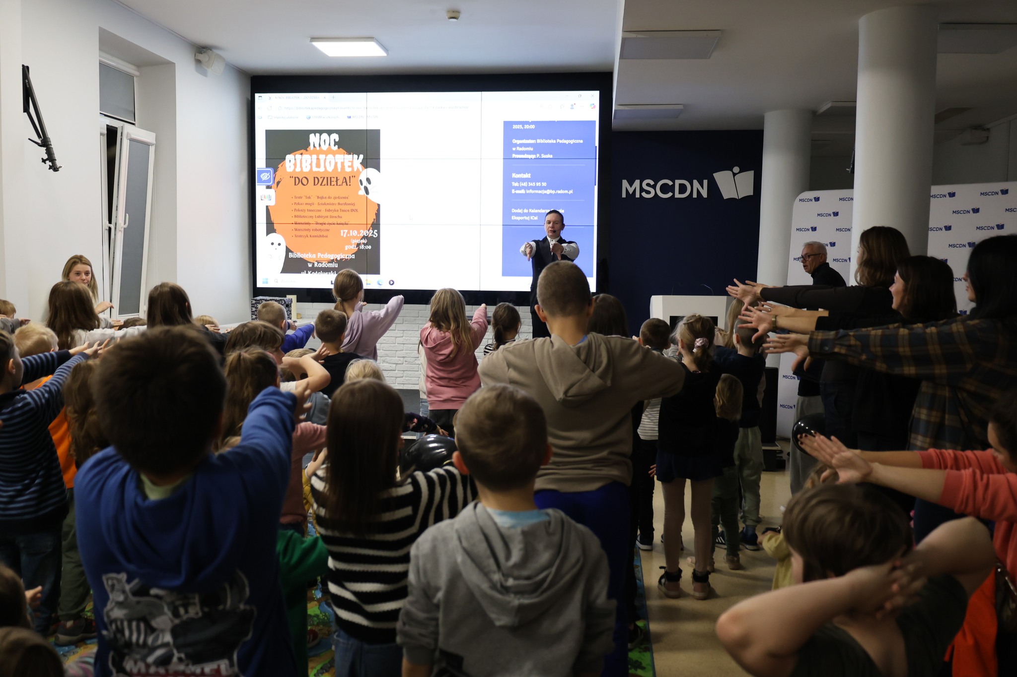 Noc Bibliotek 2025 - pokaz sztukmistrza