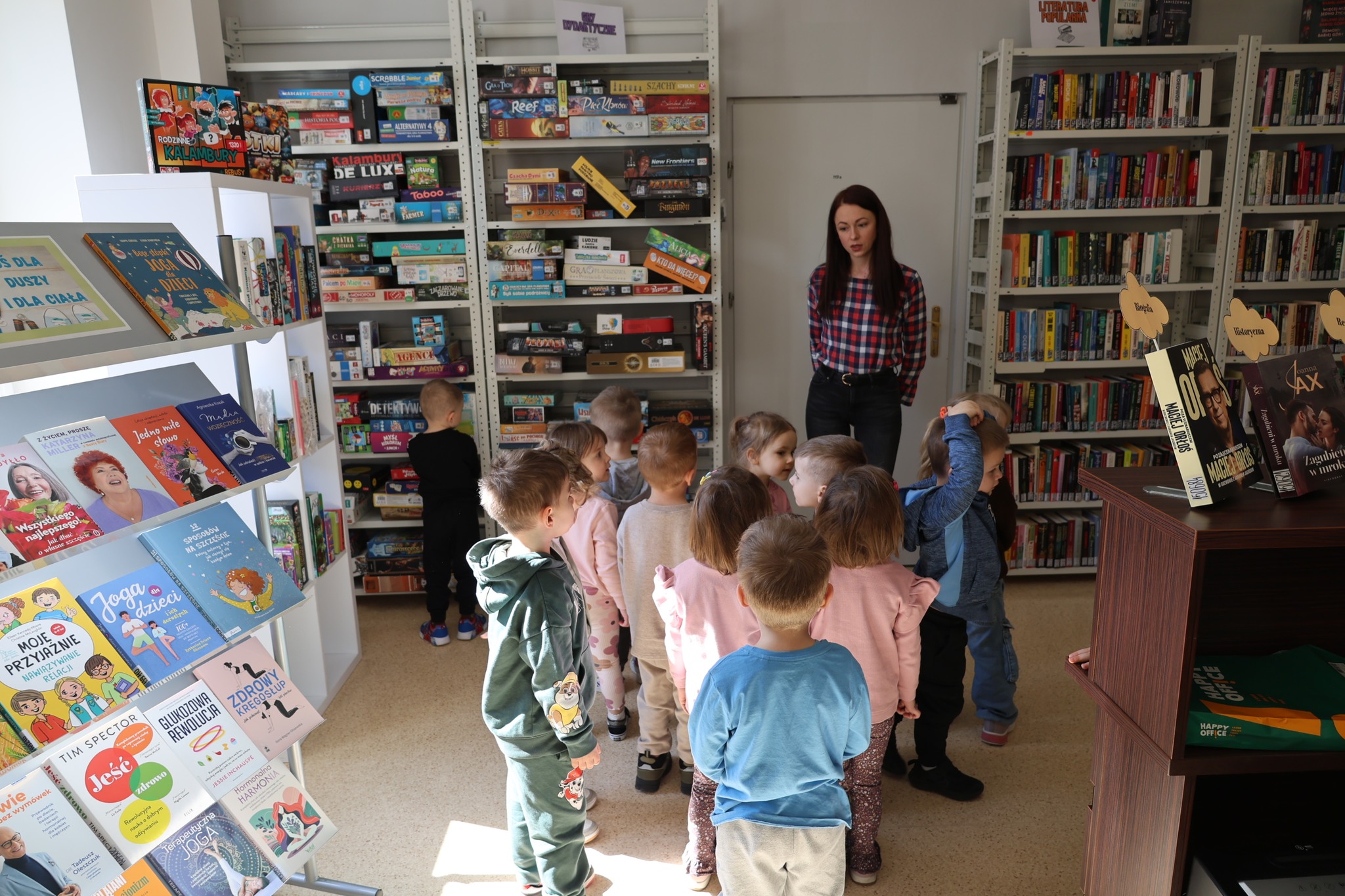 wizyta przedszkolaków w Wydziale Zbiorów Specjalnych