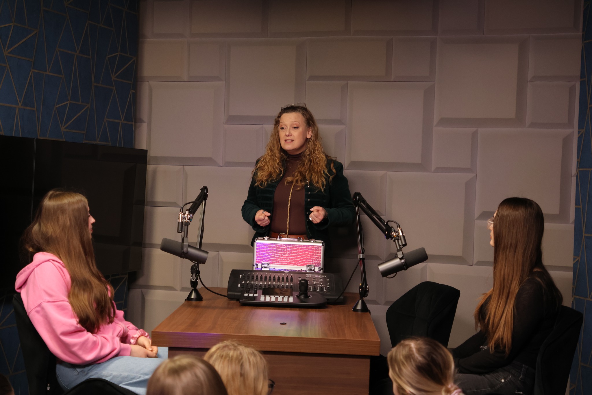 To nas porusza - spotkanie z Urszulą Niwińską Reczko